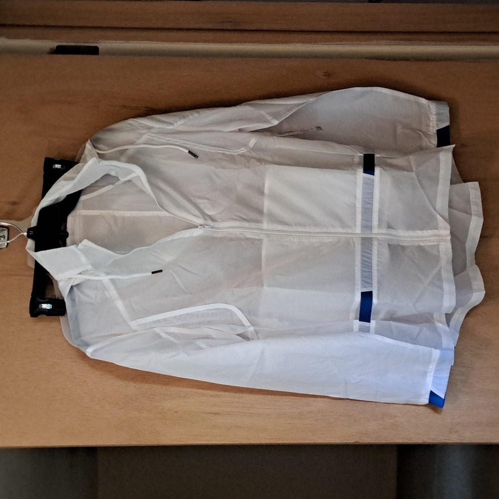 Shape Activewear windbreaker jacket L